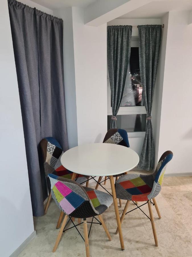Rengo Residence 特尔戈维什泰 外观 照片